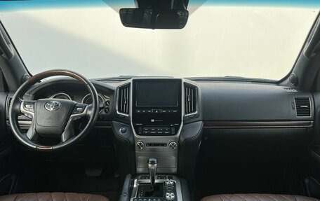 Toyota Land Cruiser 200, 2017 год, 6 250 000 рублей, 15 фотография