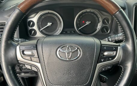 Toyota Land Cruiser 200, 2017 год, 6 250 000 рублей, 16 фотография