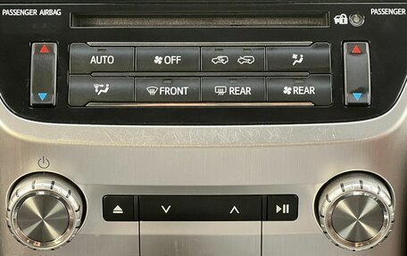 Toyota Land Cruiser 200, 2017 год, 6 250 000 рублей, 18 фотография