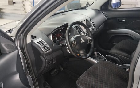 Mitsubishi Outlander III рестайлинг 3, 2006 год, 1 000 000 рублей, 5 фотография