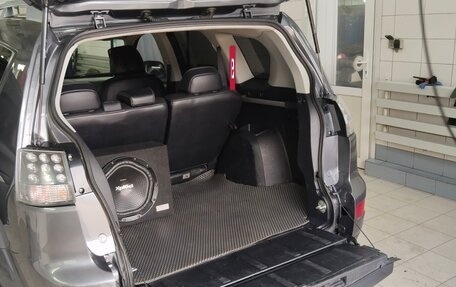 Mitsubishi Outlander III рестайлинг 3, 2006 год, 1 000 000 рублей, 9 фотография