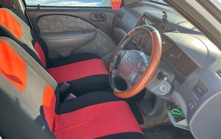 Toyota Raum I, 1998 год, 280 000 рублей, 5 фотография