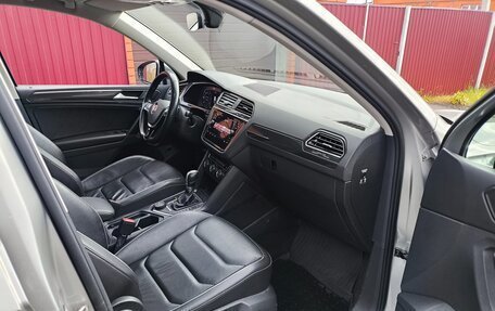 Volkswagen Tiguan II, 2018 год, 2 750 000 рублей, 16 фотография