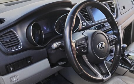 KIA Carnival III, 2018 год, 2 550 000 рублей, 8 фотография