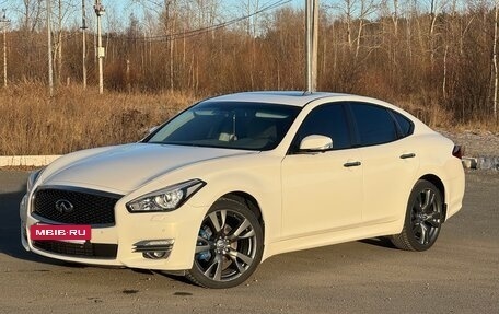 Infiniti Q70 I, 2015 год, 2 400 000 рублей, 2 фотография