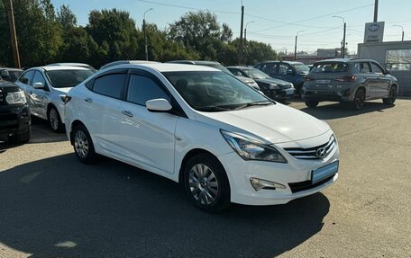 Hyundai Solaris II рестайлинг, 2015 год, 789 877 рублей, 3 фотография