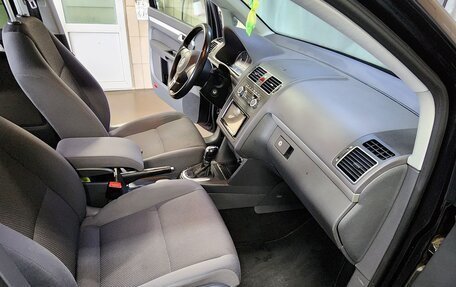 Volkswagen Touran III, 2010 год, 820 000 рублей, 17 фотография