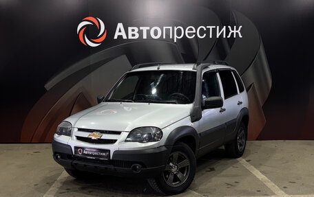 Chevrolet Niva I рестайлинг, 2019 год, 750 000 рублей, 1 фотография