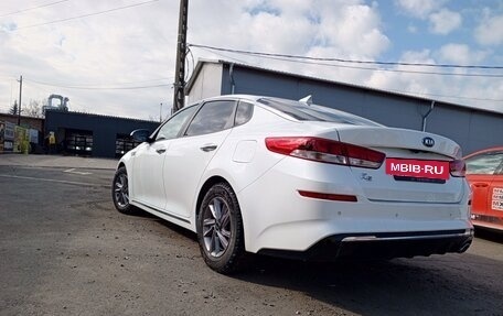 KIA K5 II, 2018 год, 1 800 000 рублей, 2 фотография