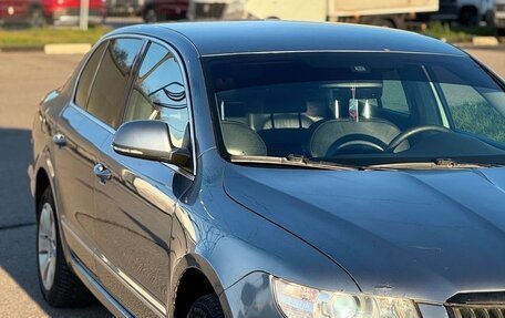 Skoda Superb III рестайлинг, 2010 год, 799 000 рублей, 5 фотография