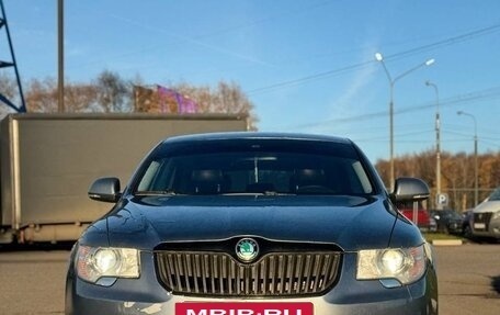 Skoda Superb III рестайлинг, 2010 год, 799 000 рублей, 3 фотография