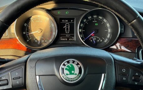 Skoda Superb III рестайлинг, 2010 год, 799 000 рублей, 21 фотография