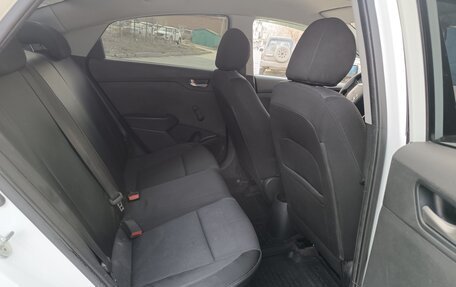 Hyundai Solaris II рестайлинг, 2019 год, 700 000 рублей, 5 фотография