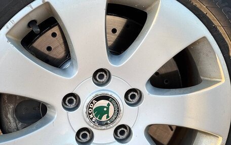 Skoda Superb III рестайлинг, 2010 год, 799 000 рублей, 23 фотография