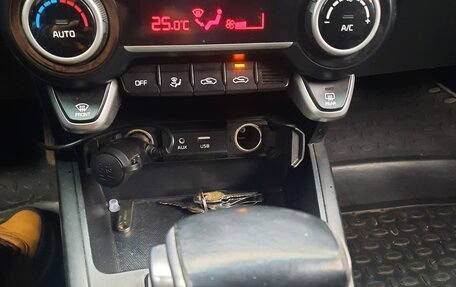 KIA Rio IV, 2019 год, 1 380 000 рублей, 6 фотография