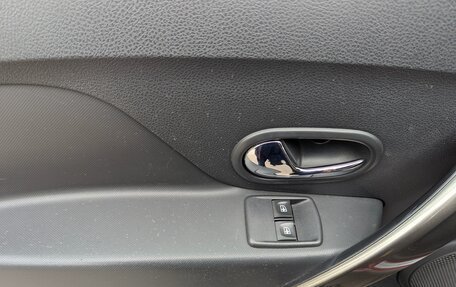 Renault Sandero II рестайлинг, 2015 год, 830 000 рублей, 16 фотография