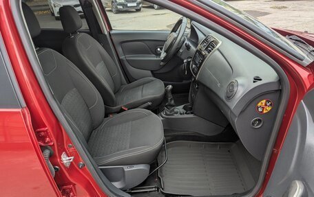 Renault Sandero II рестайлинг, 2015 год, 830 000 рублей, 19 фотография