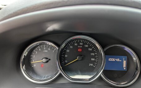 Renault Sandero II рестайлинг, 2015 год, 830 000 рублей, 25 фотография