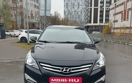 Hyundai Solaris II рестайлинг, 2015 год, 1 020 000 рублей, 3 фотография