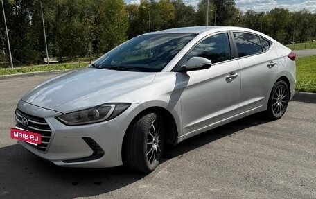 Hyundai Elantra VI рестайлинг, 2019 год, 1 320 000 рублей, 6 фотография