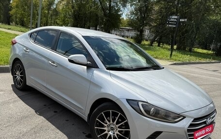 Hyundai Elantra VI рестайлинг, 2019 год, 1 320 000 рублей, 8 фотография