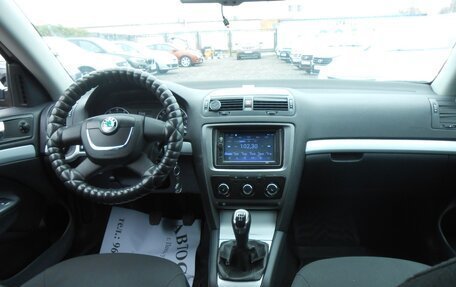 Skoda Octavia, 2010 год, 678 000 рублей, 10 фотография