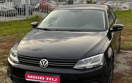 Volkswagen Jetta VI, 2011 год, 1 060 000 рублей, 1 фотография