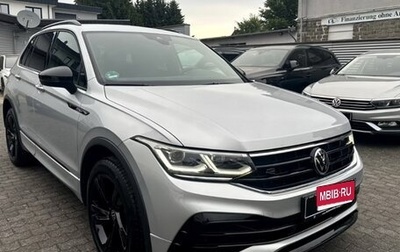 Volkswagen Tiguan II, 2022 год, 3 990 000 рублей, 1 фотография