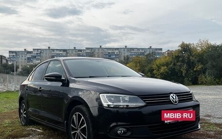 Volkswagen Jetta VI, 2011 год, 1 060 000 рублей, 6 фотография