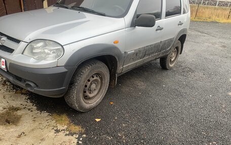 Chevrolet Niva I рестайлинг, 2010 год, 399 999 рублей, 4 фотография