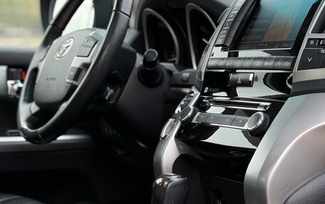 Toyota Land Cruiser 200, 2013 год, 4 300 000 рублей, 23 фотография