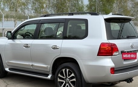 Toyota Land Cruiser 200, 2013 год, 4 300 000 рублей, 21 фотография