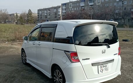 Honda Freed I, 2014 год, 1 250 000 рублей, 3 фотография