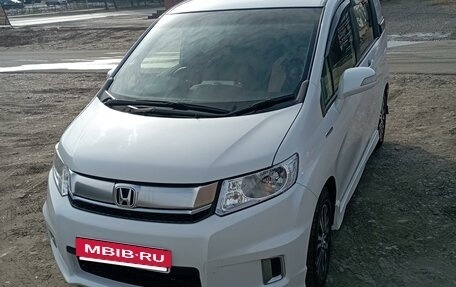 Honda Freed I, 2014 год, 1 250 000 рублей, 6 фотография