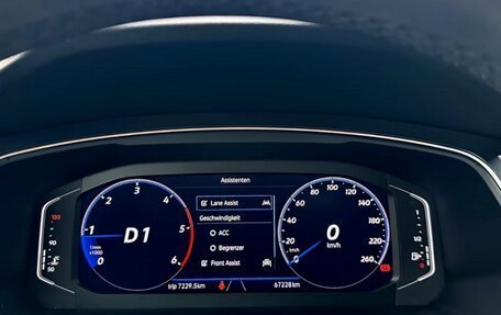 Volkswagen Tiguan II, 2022 год, 3 990 000 рублей, 11 фотография