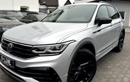 Volkswagen Tiguan II, 2022 год, 3 990 000 рублей, 2 фотография