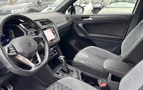 Volkswagen Tiguan II, 2022 год, 3 990 000 рублей, 8 фотография