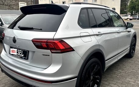 Volkswagen Tiguan II, 2022 год, 3 990 000 рублей, 12 фотография