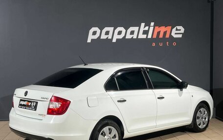 Skoda Rapid I, 2015 год, 799 000 рублей, 3 фотография