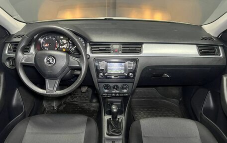 Skoda Rapid I, 2015 год, 799 000 рублей, 12 фотография