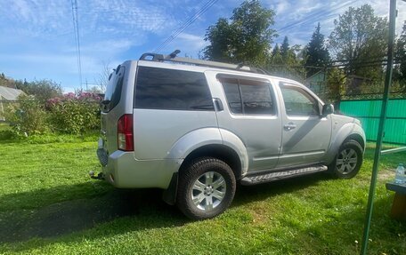 Nissan Pathfinder, 2005 год, 1 000 000 рублей, 2 фотография