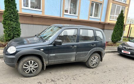 Chevrolet Niva I рестайлинг, 2011 год, 450 000 рублей, 4 фотография