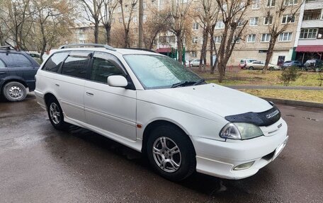 Toyota Caldina, 2001 год, 690 000 рублей, 2 фотография