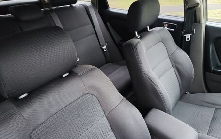 Toyota Caldina, 2001 год, 690 000 рублей, 13 фотография