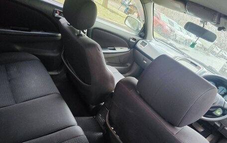 Toyota Caldina, 2001 год, 690 000 рублей, 15 фотография