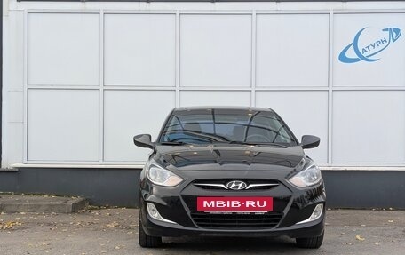 Hyundai Solaris II рестайлинг, 2012 год, 810 000 рублей, 2 фотография