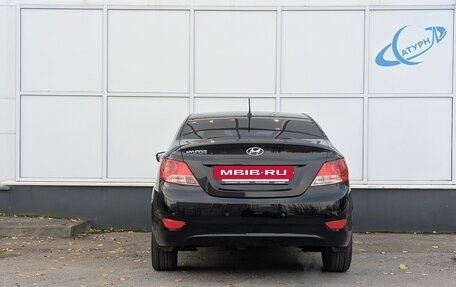 Hyundai Solaris II рестайлинг, 2012 год, 810 000 рублей, 8 фотография