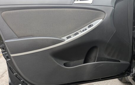 Hyundai Solaris II рестайлинг, 2012 год, 810 000 рублей, 15 фотография