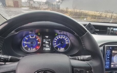 Toyota Hilux VIII, 2016 год, 2 950 000 рублей, 6 фотография