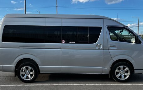 Toyota HiAce H200, 2005 год, 2 400 000 рублей, 6 фотография